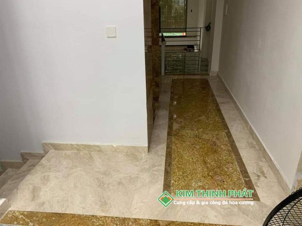 Đá Marble Kem Hoàng Gia (Daina Beige) ốp cầu thang