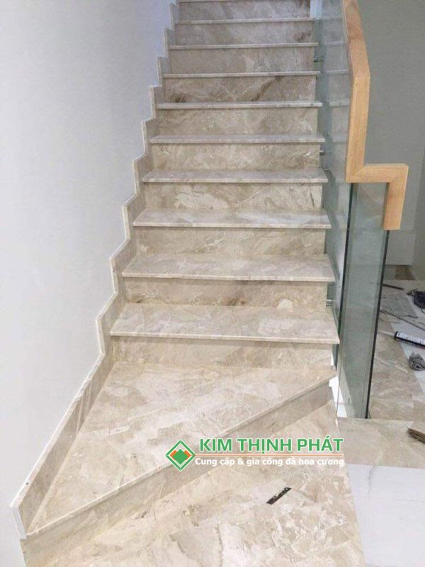 Đá Marble Kem Hoàng Gia (Daina Beige) ốp cầu thang