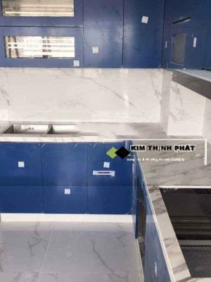 mẫu bàn bếp, bàn đá lavabo đá trắng vân mây
