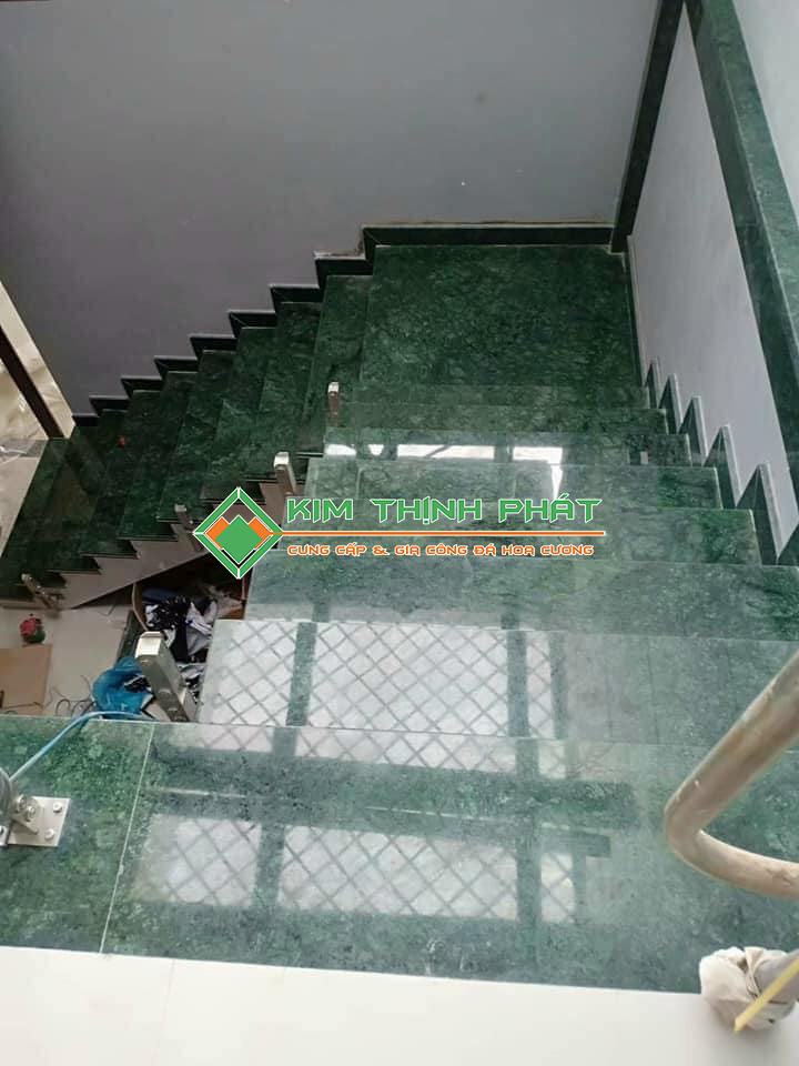 Đá Marble Xanh Napoli ốp bậc cầu thang