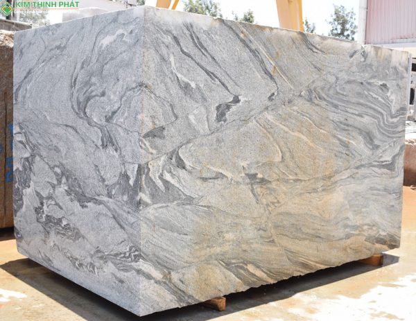 khối đá trắng sa mạc được khai thác tại mỏ đá tự nhiên