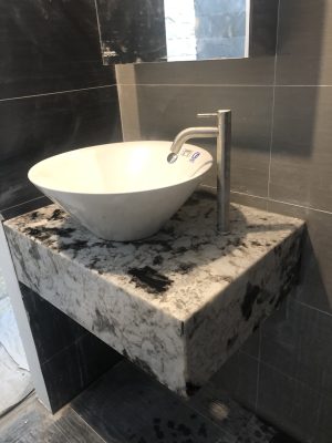 Bàn lavabo bằng đá Granite Ấn Độ