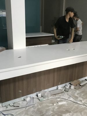 Đá Solid Surface ốp quầy bar